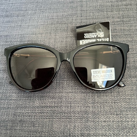NWT STEVE MADDEN SUNGLASSES EYEWEAR ACCESSORY - Picture 5 of 5